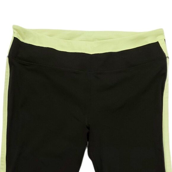 Victoria's Secret Women's Leggings Size Medium - Picture 3 of 6